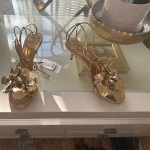 ZARA NEW WOMAN FLORAL LACE UP MID-HEEL LEATHER SANDALS - GOLD. Size 10. NWT